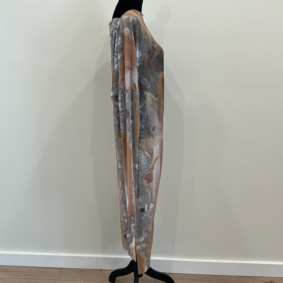 Hildur Yeoman The Premiere dress in Sequin Painting - Picture 4 of 10